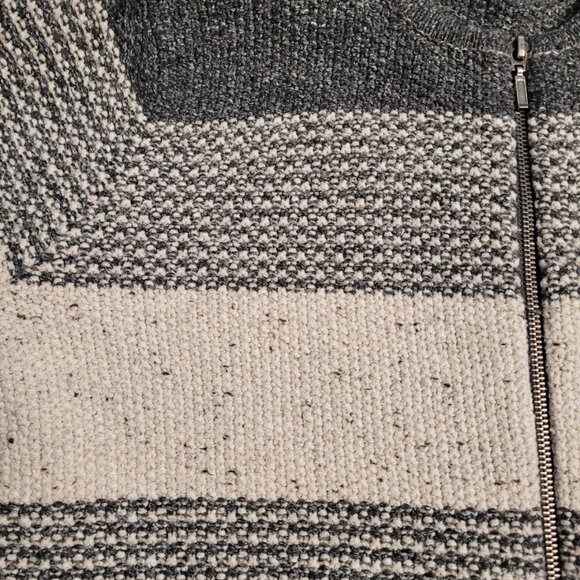 Classic zippered sweater jacket-grey/cream. Fits Size L. Boutique -100% cotton? - Picture 3 of 3